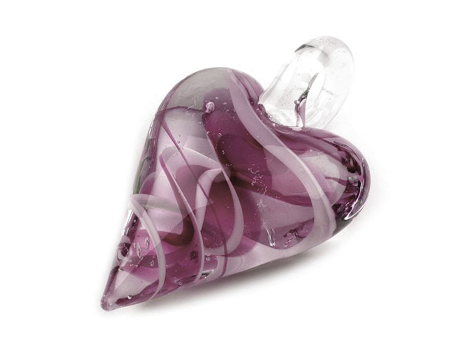 Skleněný přívěsek srdce 30x45 mm, barva 12 fialová gerbera