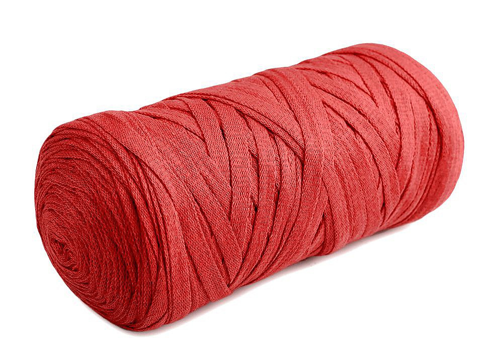 Špagety ploché Ribbon 250 g, barva 44 (785) červená střední