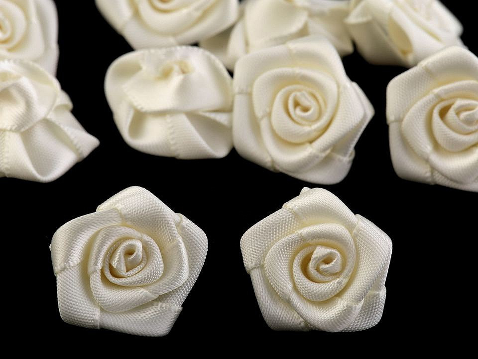 Saténová růže Ø20 mm, barva 2 krémová světlá