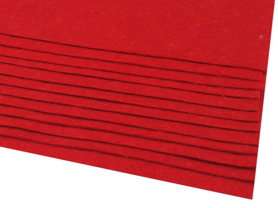 Látková dekorativní plsť / filc 20x30 cm, barva 7 (F01) červená jahoda