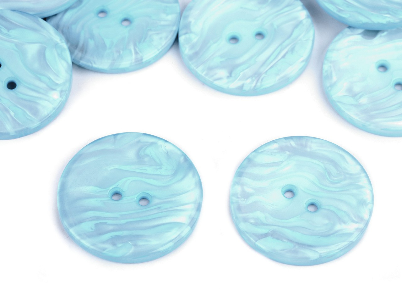 Knoflík perleťový velikost 60", barva 11 modrá azuro