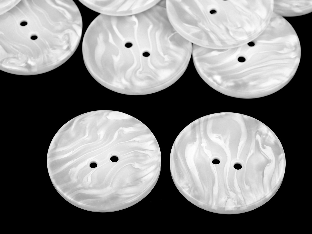 Knoflík perleťový velikost 60", barva 1 bílá perleť