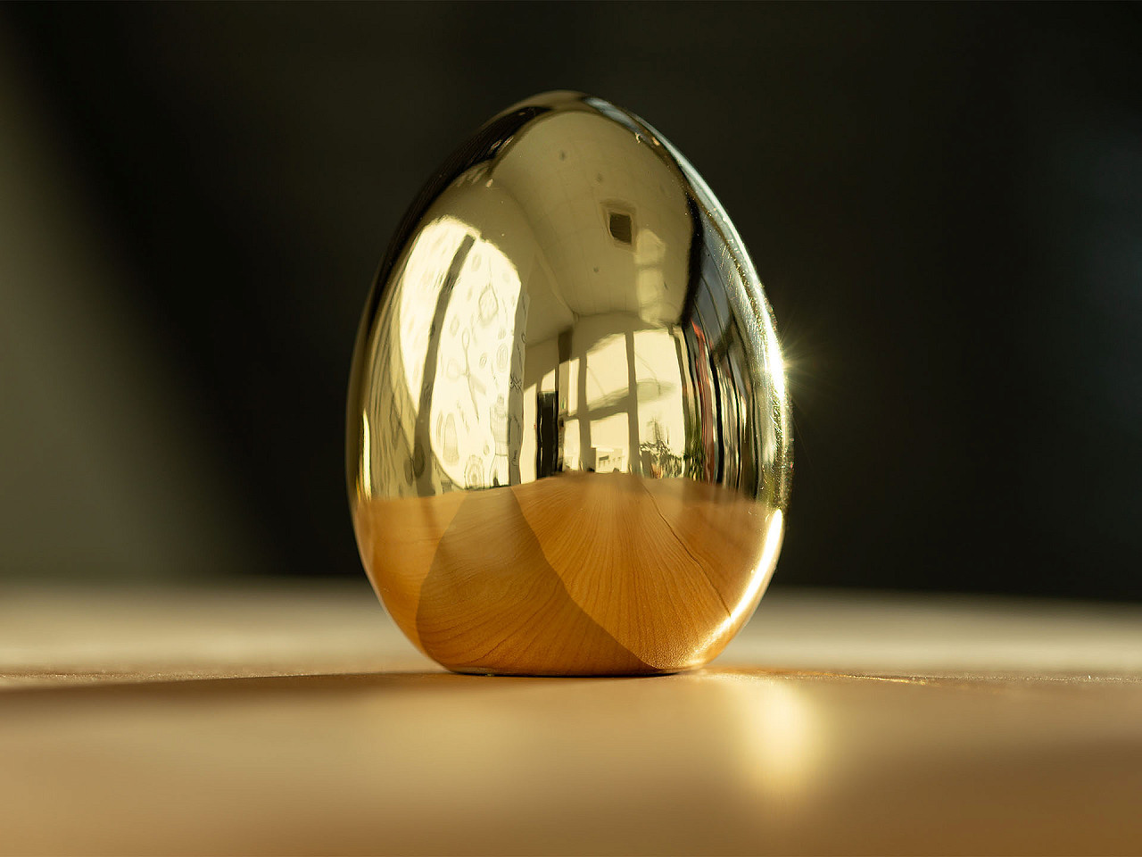 Dekorace zlaté vejce, barva zlatá