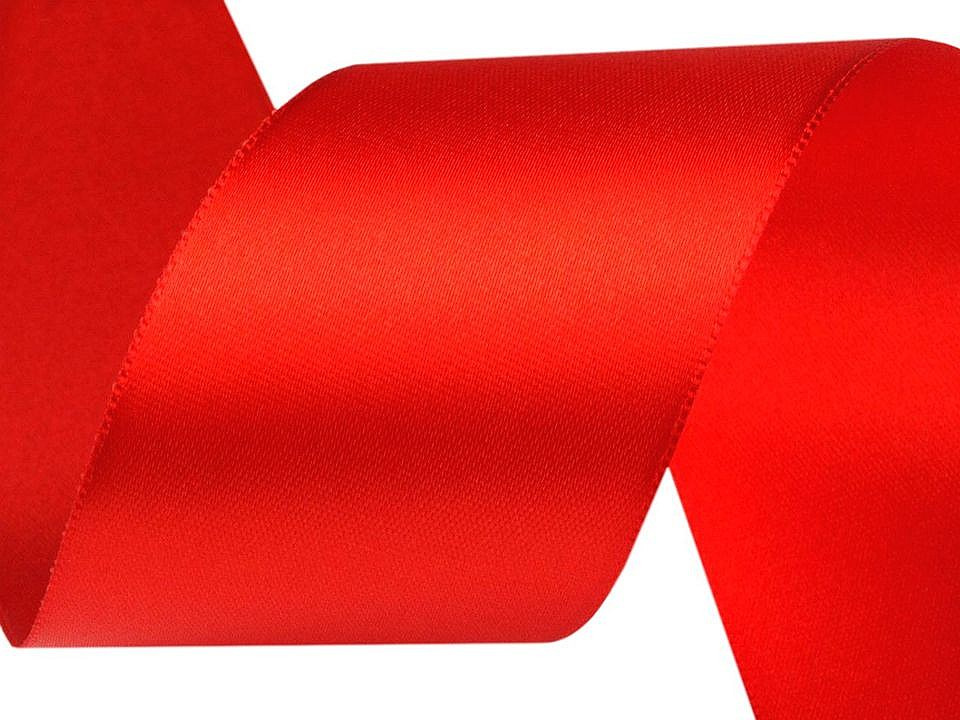 Atlasová stuha oboulící šíře 50 mm, barva 620 červená