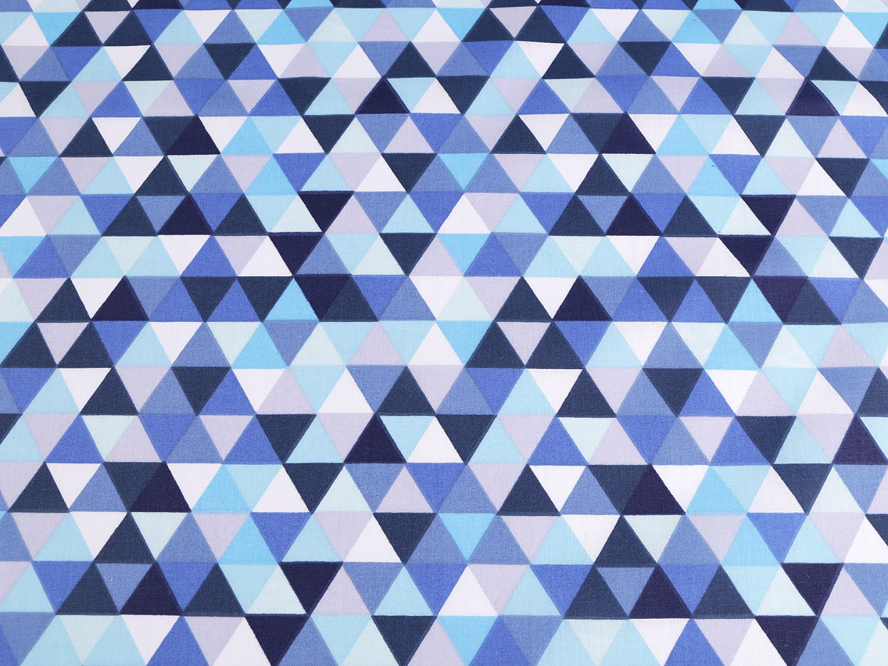 Bavlněná látka / plátno trojúhelníky, barva 6 (435) modrá blankytná