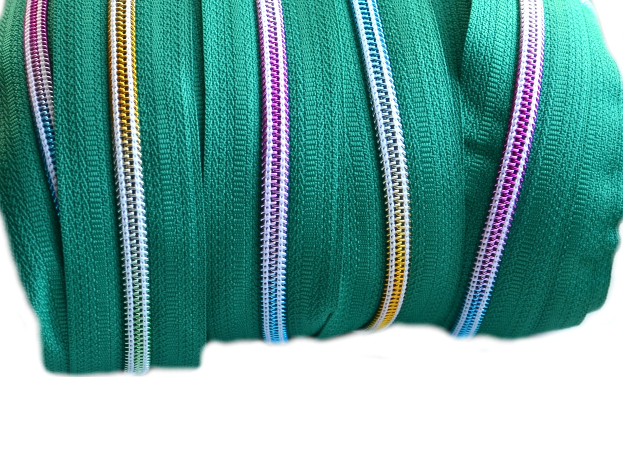 Duhový zip spirálový šíře 5 mm metráž zelená, barva Zelená