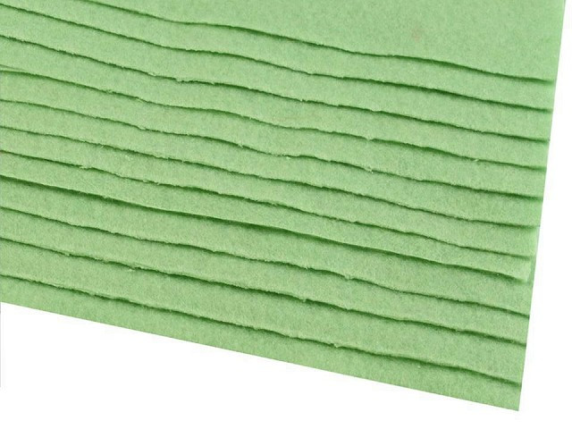Látková dekorativní plsť / filc 20x30 cm, barva 34 (F16) zelená pastelová sv.