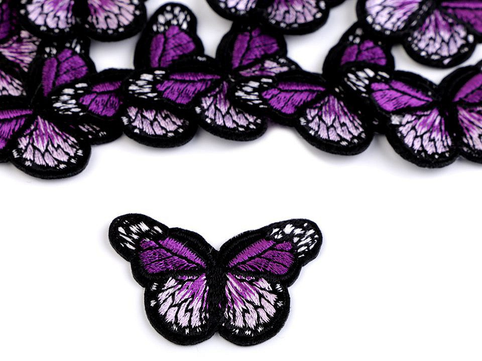 Nažehlovačka motýl malá, barva 4 fialová purpura