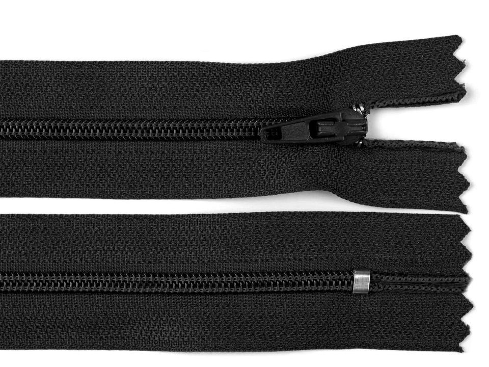 Spirálový zip šíře 3 mm délka 30 cm, barva Černá