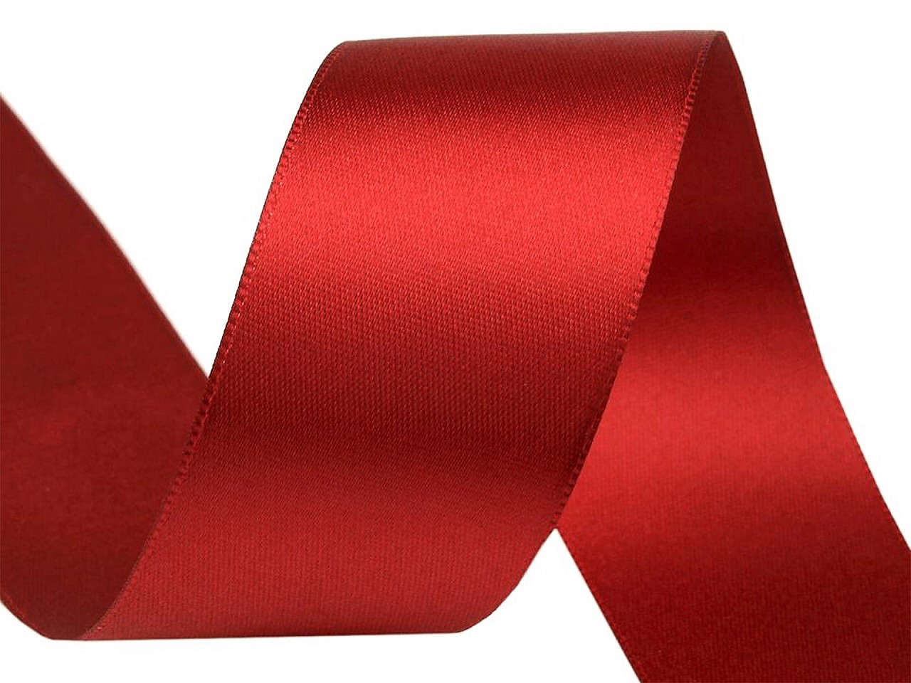 Atlasová stuha oboulící svazky po 5 m šíře 40 mm, barva 643 červená