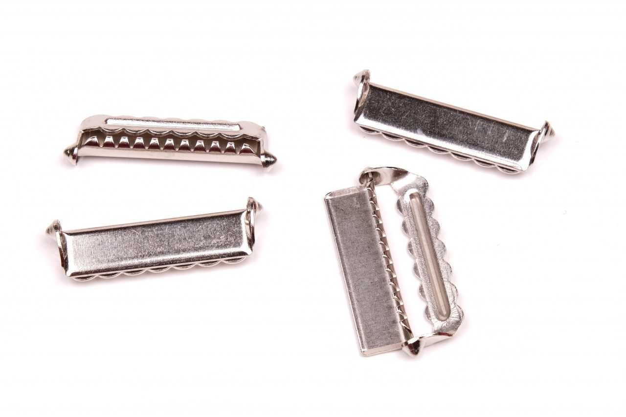 Šlová přezka 30 mm, barva nikl