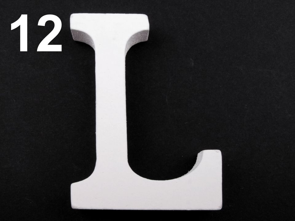 Dřevěná dekorace písmena abecedy, barva 12 "L" bílá sněžná