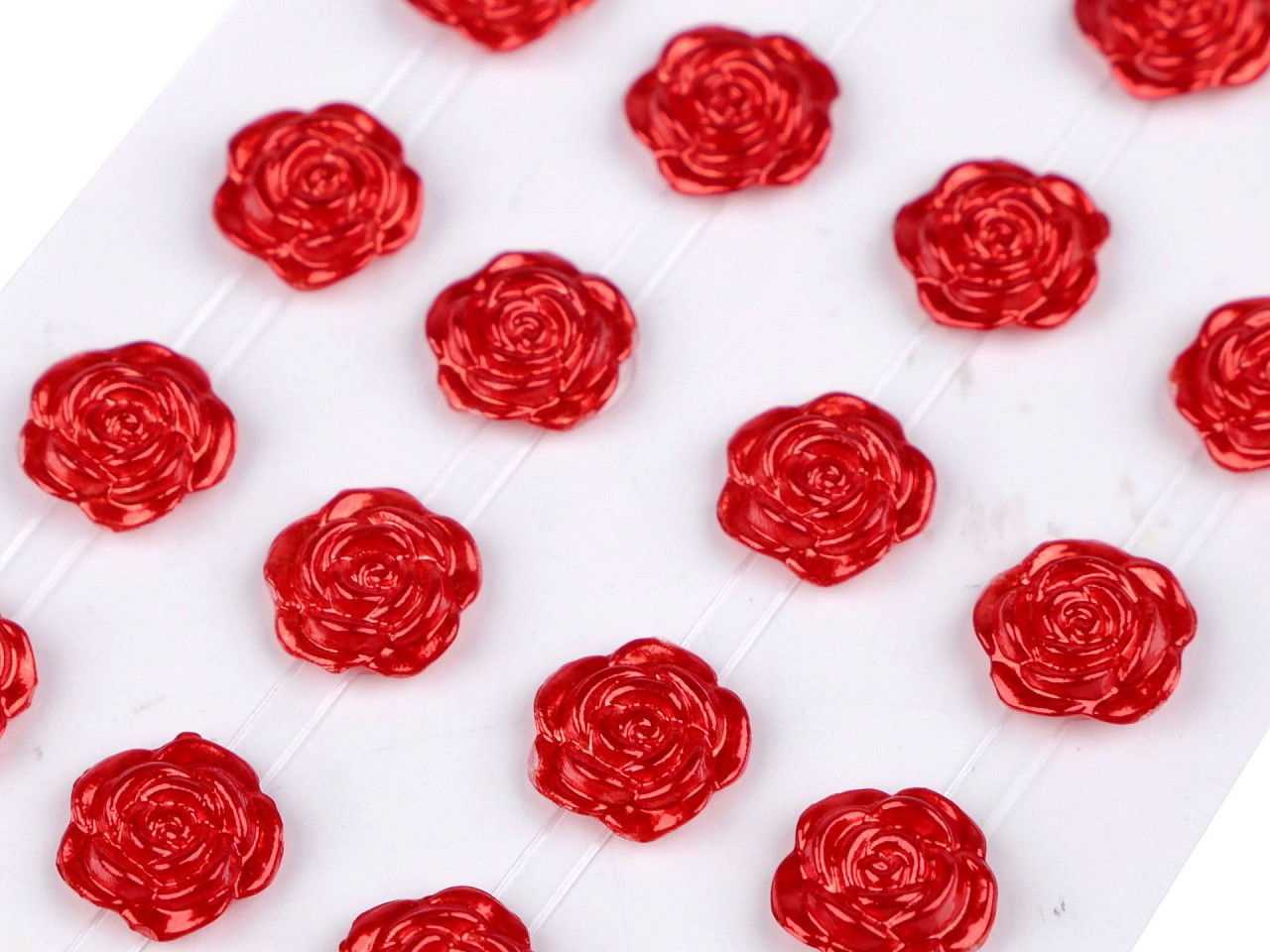 Samolepicí růže na lepicím proužku Ø11 mm, barva 6 červená