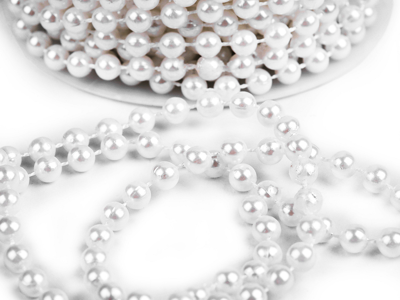 Perlový řetěz Ø6 mm, barva 1 bílá perlová