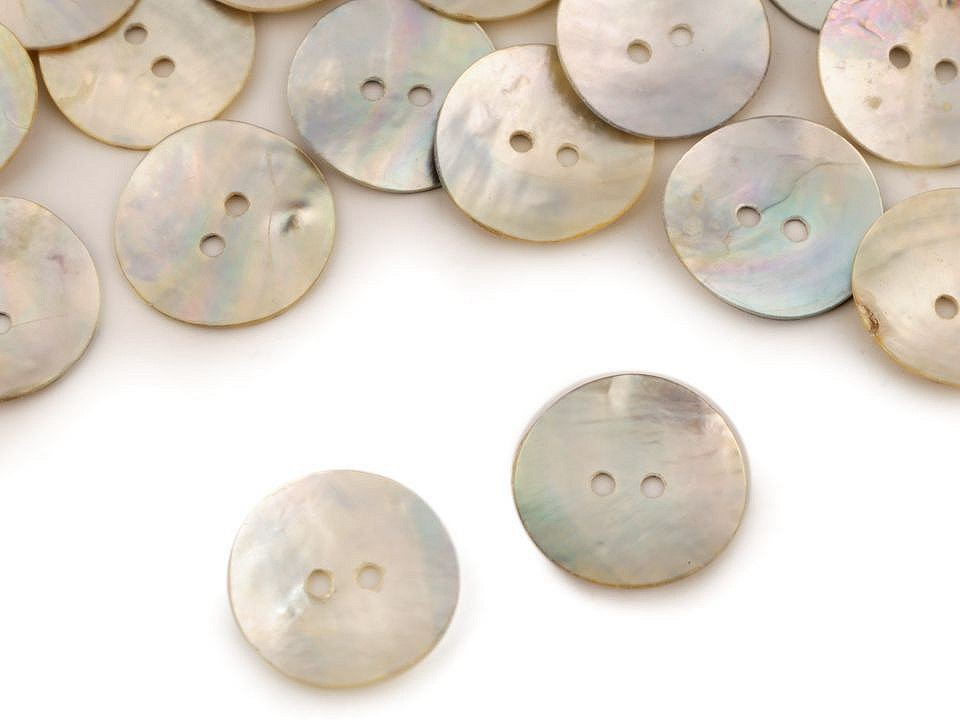 Perleťový knoflík velikost 28", 32", 40", barva 1 (32") perleť