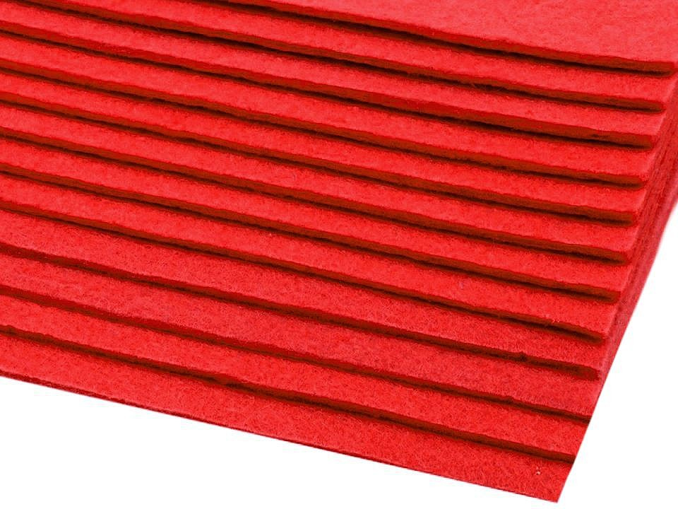 Látková dekorativní plsť / filc 20x30 cm, barva 16 (F01) červená