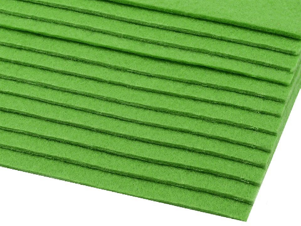 Látková dekorativní plsť / filc 20x30 cm, barva 21 (F26) zelená trávová