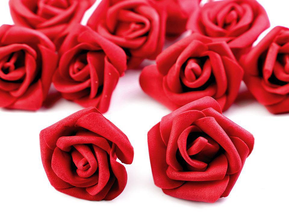 Dekorační pěnová růže Ø3-4 cm, barva 17 červená