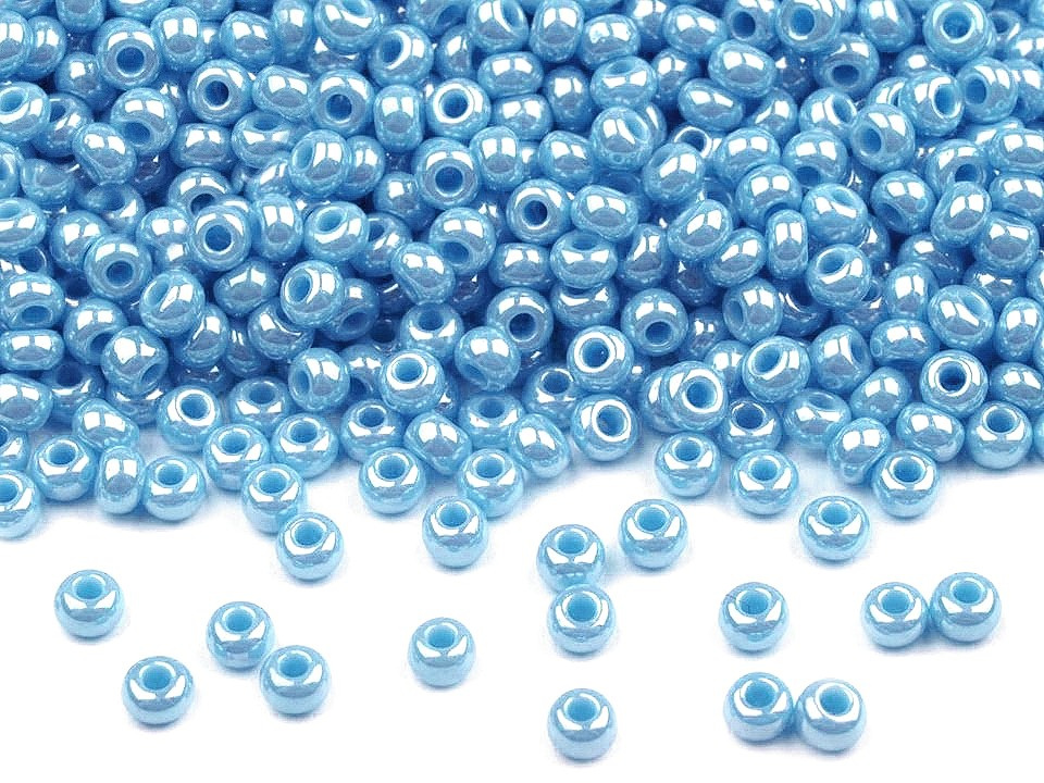 Rokajl Preciosa perleť 10/0 - 2,3 mm, barva 68050 modrá světlá