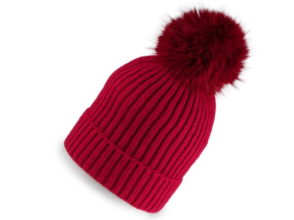 Dámská zimní čepice s bambulí