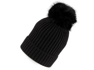 Dámská zimní čepice s bambulí