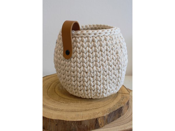 Kožené poutko / úchytka / madlo se šroubovacím nýtem 2x7 cm
