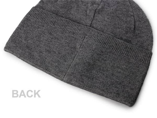 Dámská čepice s kamínky