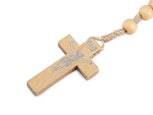 Růženec dřevěný na drhaných šňůrkách