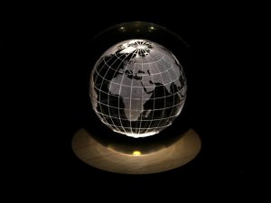 LED svítící skleněná koule Ø8 cm