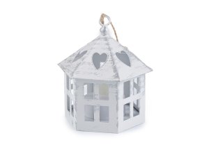 Kovová lucerna svítící k zavěšení