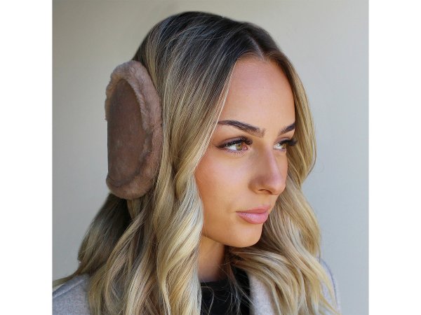 Kožešinové klapky na uši