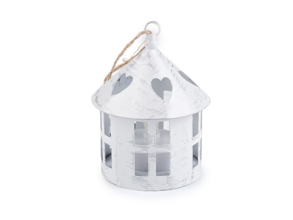 Kovová lucerna svítící k zavěšení