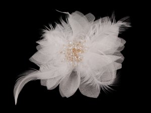 Brož se skleněnými broušenými korálky a peřím