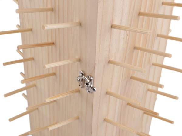 Dřevěný stojan na nitě otočný s úložným prostorem, výška 44 cm