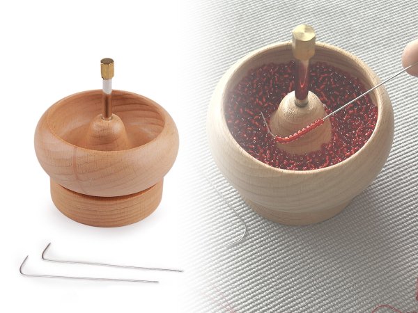 Dřevěný mlýnek k navlékání rokajlu Ø9 a 10 cm s jehlou