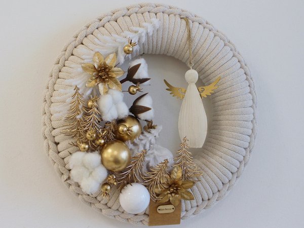 Kovový anděl k zavěšení