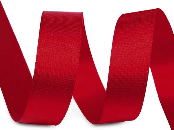 Atlasová stuha oboulící šíře 24 mm