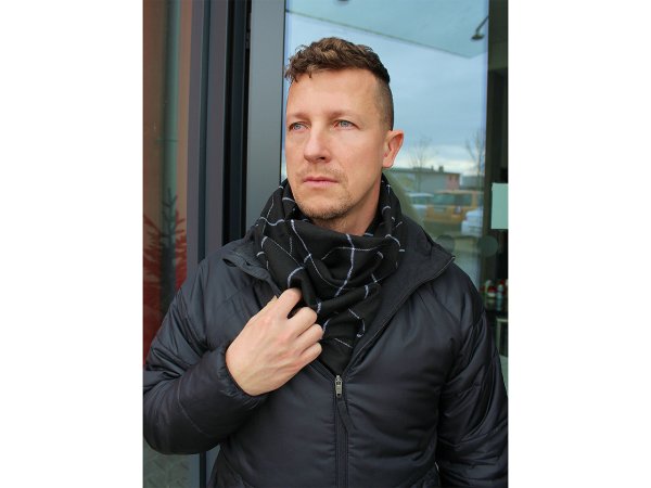 Pánská šála s třásněmi káro 30x175 cm