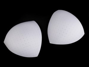 Výztuž do plavek s perforací velikost 44