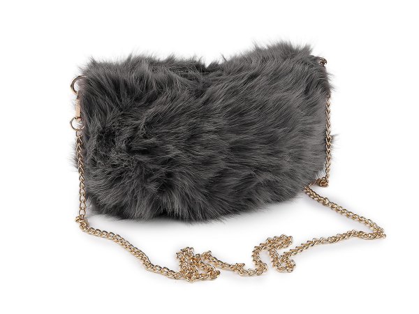 Kožešinová kabelka s kovovým řetízkem 24x19 cm