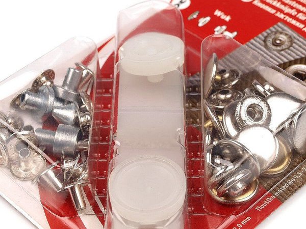 Knoflíky stiskací s pérkem Wuk Ø15 mm na středně silné látky