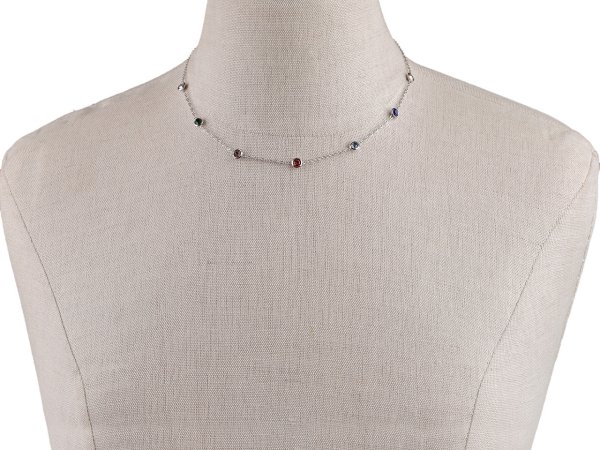 Náhrdelník z nerezove oceli s broušenými kamínky