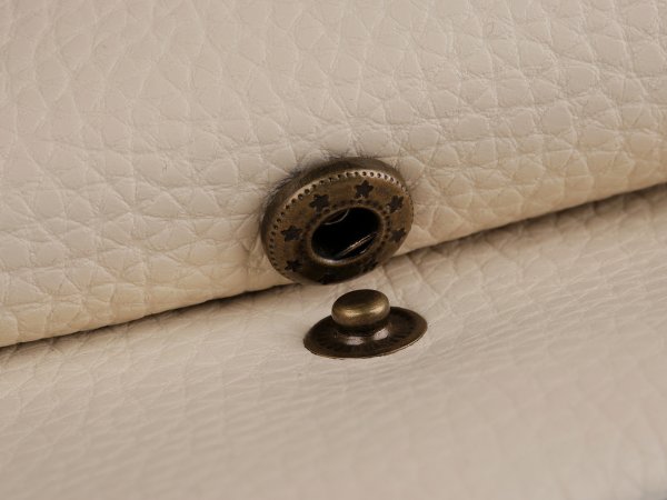 Knoflík stiskací Ø15 mm na středně silné látky, s ručním kovovým aplikátorem