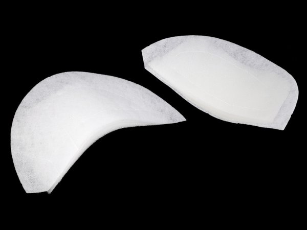 Vycpávky ramenní prošité