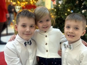 Saténový motýlek folklor hand made, délka 9 cm