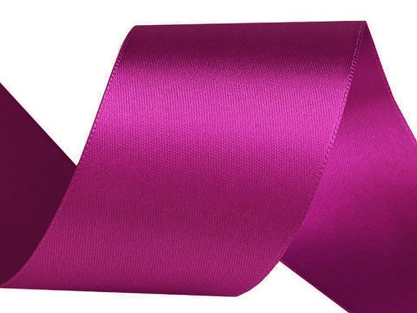 Atlasová stuha oboulící svazky po 5 m šíře 50 mm