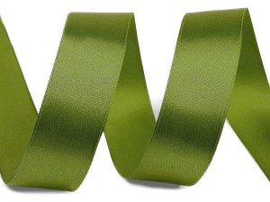 Atlasová stuha svazky po 5 m šíře 20 mm