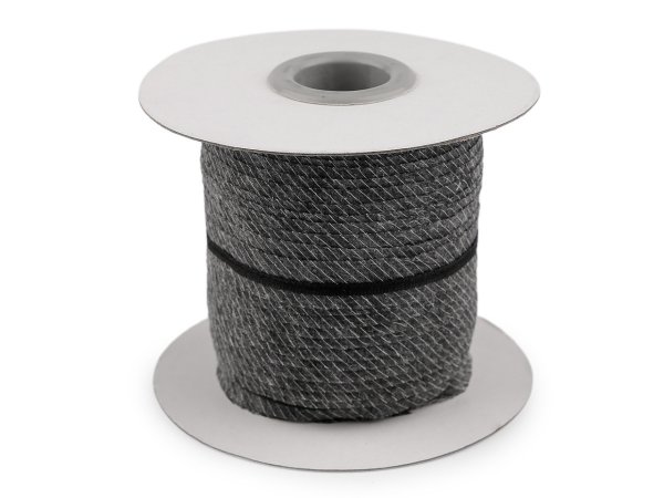 Zažehlovací proužek do švů s tkanicí