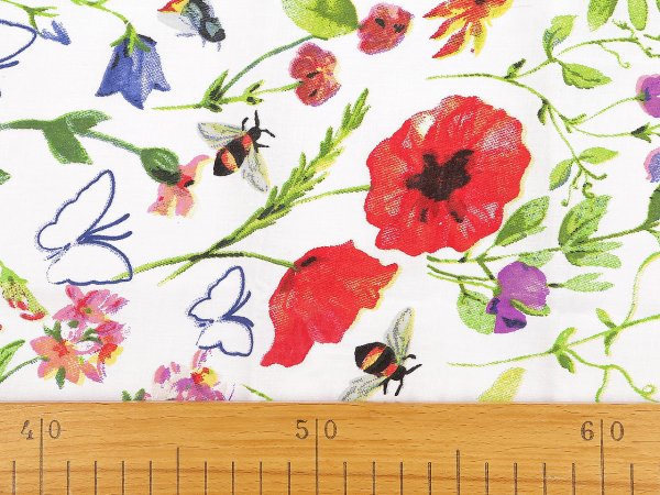 Bavlněná látka / plátno luční květy šíře 220 cm