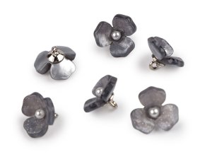 Knoflík květ z pryskyřice s perlou velikost 26"